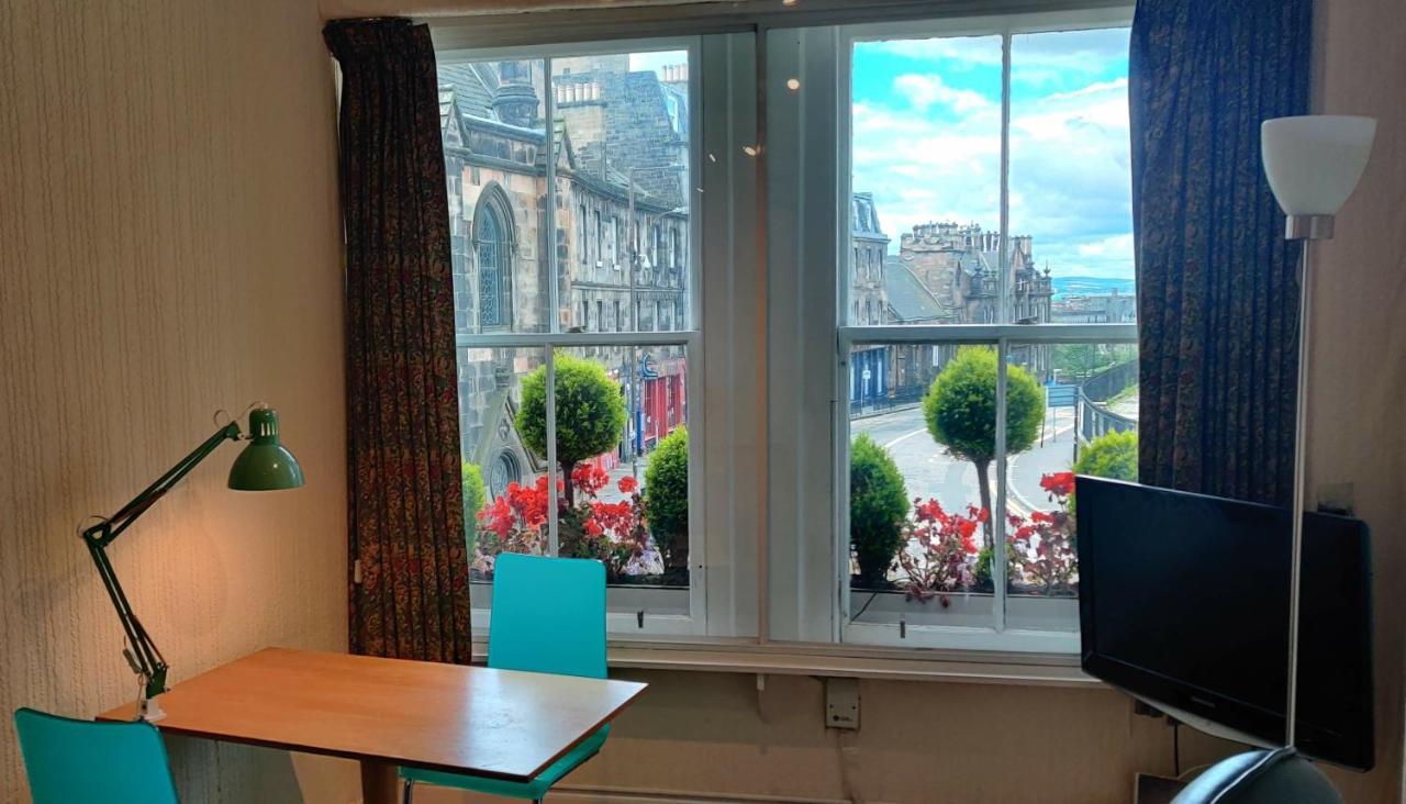 Royal Mile Apartment, 1 Minute From The Castle. Эдинбург Экстерьер фото